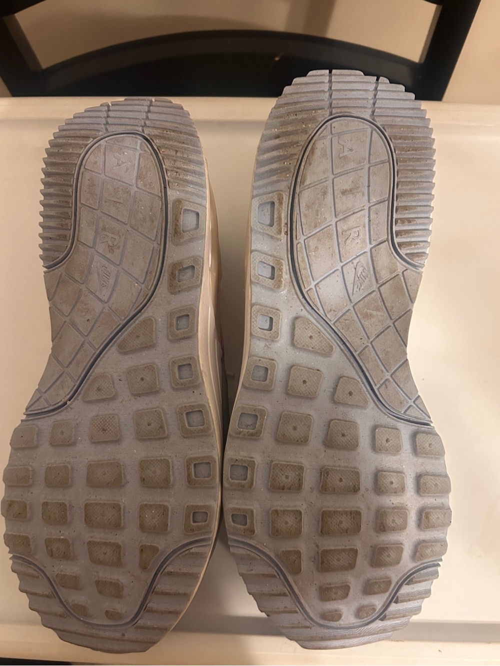 Nike Women's Air Max size 10 - Picture 7 of 7